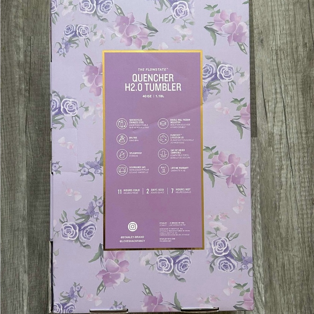 Love Shack Fancy Stanley
Tumbler 40oz Happy Thoughts